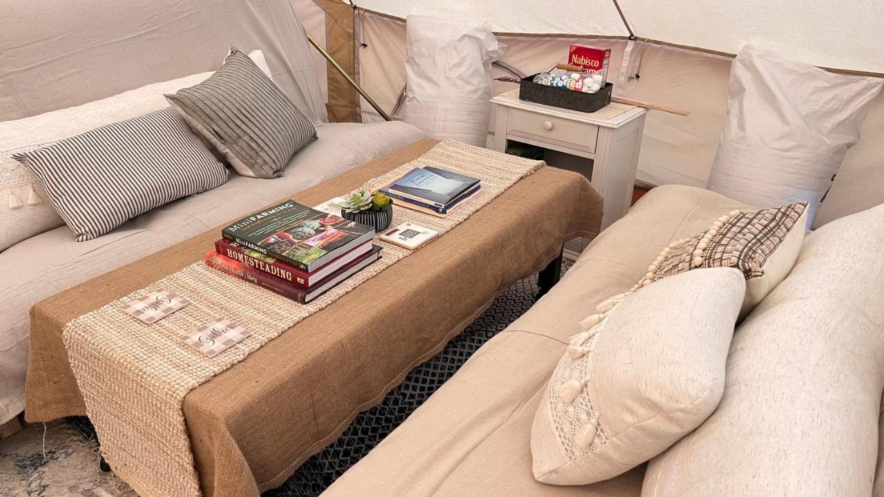 Shenandoah Valley Glamping - Amazing Views - Farm Luxury tent